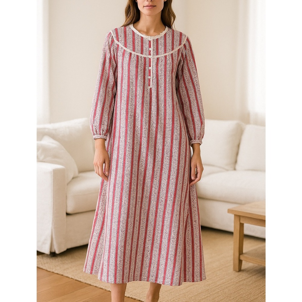 Vintage Lanz of Salzburg 100% Cotton Flannel Red White Nightgown SMALL Christmas